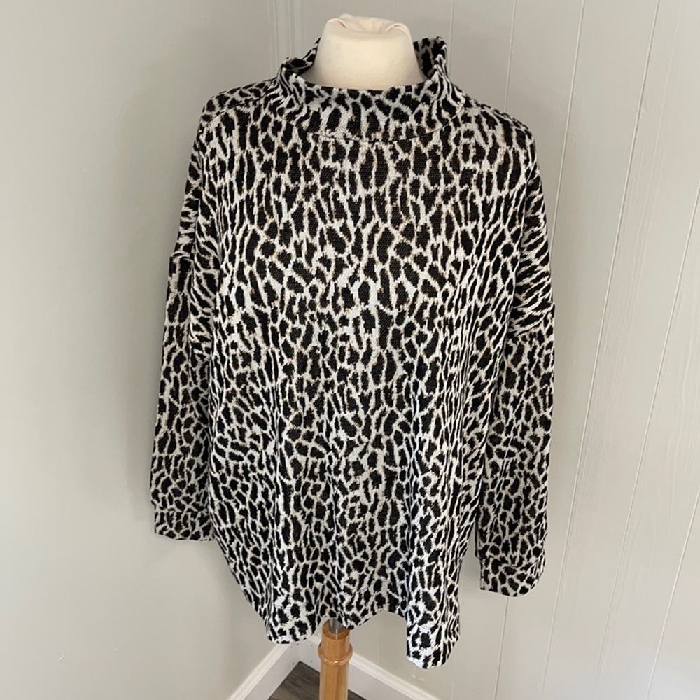 Ann Taylor LOFT Plus Leopard/Zebra Sweater